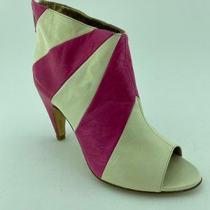 GIGI FAVELA BOOTIES SIZE 37(ITALY) US-6.5 NWB